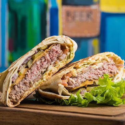 Лаваш бургер в BAD & BOY BURGER по цене 660 ₽