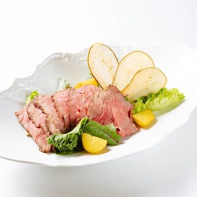 С ростбифом, золотистым картофелем и чипсами из грушив Dodici Seafood по цене 950 ₽