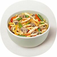 Wok курица в сливочном соусе в Сегун