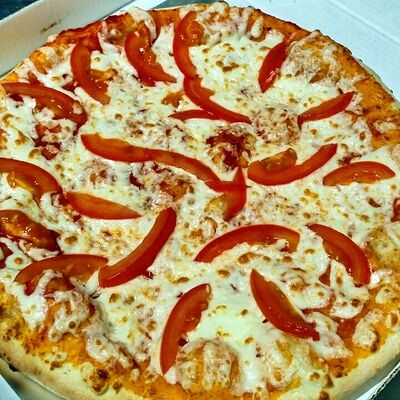 Пицца Маргарита в Добрый Шеф по цене 350 ₽