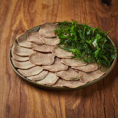 Отварной язык в Dacha по цене 505 ₽