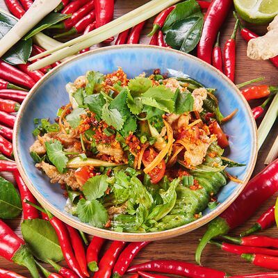 Салат Сычуаньский в Chow Chow по цене 550 ₽