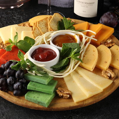 Сырная тарелка в Сhef Арбат по цене 1650 ₽