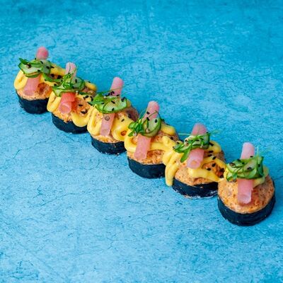 Тартар с начинкой на выбор в Sushi Guru по цене 699 ₽