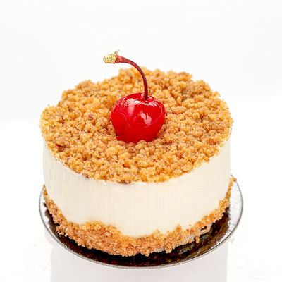 Пирожное Вишневое с сыром в Bonbon авторская кондитерская по цене 280 ₽