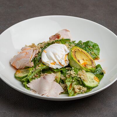 Средиземноморский завтрак в МОСТ бистро по цене 790 ₽