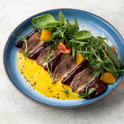 Салат с утиным филе в На Парах по цене 320