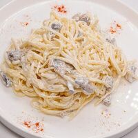 Лингвини сливочно-грибные с филе цыпленка в Тепло