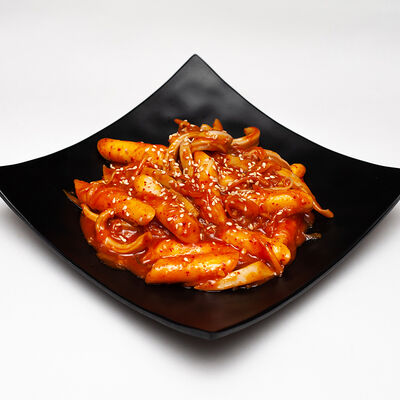 Токпокки с кальмаром в Kimchi по цене 480 ₽