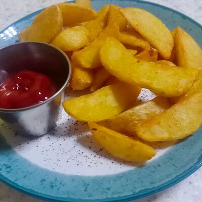 Картофельные дольки в Оазис кафе по цене 250 ₽