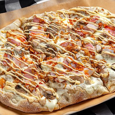 Пицца Курица с грибами в Щербет по цене 823 ₽