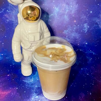 Айс Карибский латте в Кот и Космонавт по цене 470 ₽