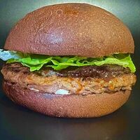 Черный бургер в BURGER 515