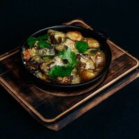 Жаркое из свинины с овощами под сливочным соусом в Biergarten