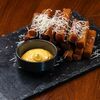 Гренки чесночные с сырным соусом в Эдисон по цене 8