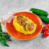 Куриные котлетки с пюре в Хинкальная Кацо