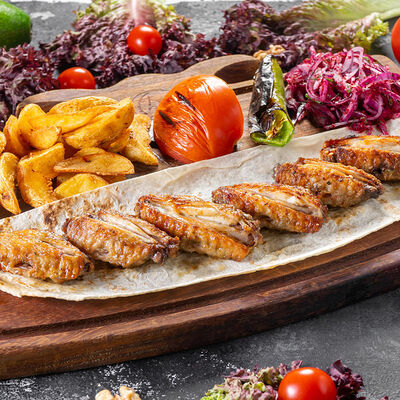 Куриные крылья в Chef Burger & Doner по цене 800 ₽