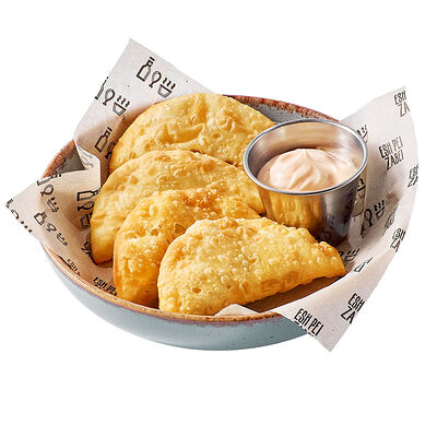 Чебуреки с курицей в Ёрш по цене 650 ₽