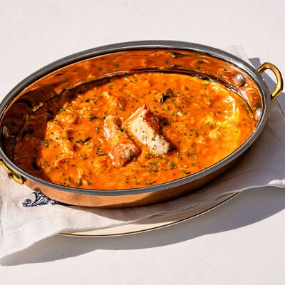 Орзо с креветками и крабом в Lui по цене 3500 ₽