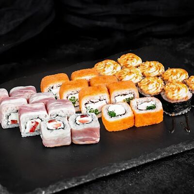 Сет Любимый в SushiRolls по цене 820 ₽