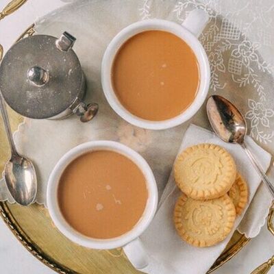 Чай с молоком L в Luffy Coffee & Art по цене 1000 ₸