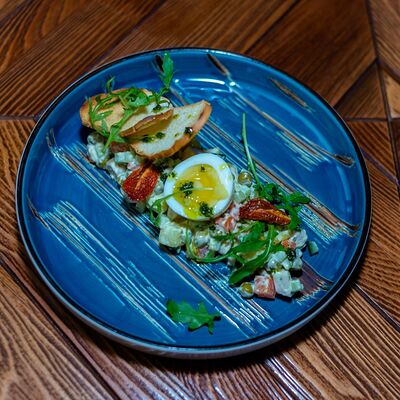 Салат оливьев Ресторан Невский по цене 385 ₽