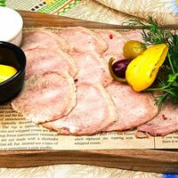 Отварной Телячий Язык в Ресторан Хата возле Шереметьево