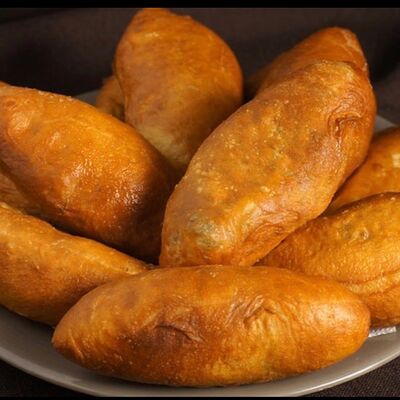 Пирожок с картошкойв Шаурмичная по цене 115 ₽