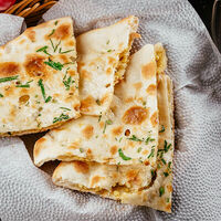 Кульча Панир в Ночь, улица, фонарь