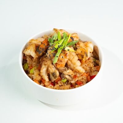 Чесночный рис с морепродуктами в ЁБИСАН по цене 1029 ₽
