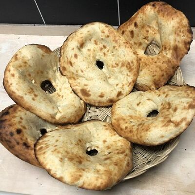 Хлеб из тандыра в Хинкальная Сациви по цене 160 ₽