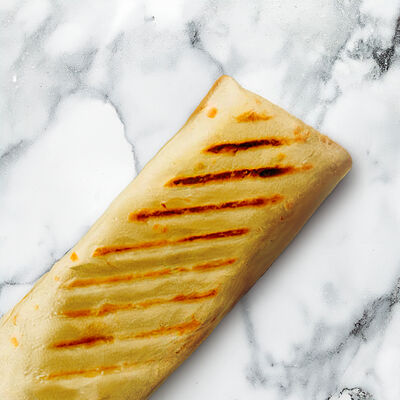 Шаурма в сырном лаваше в Кафе 24 по цене 365 ₽