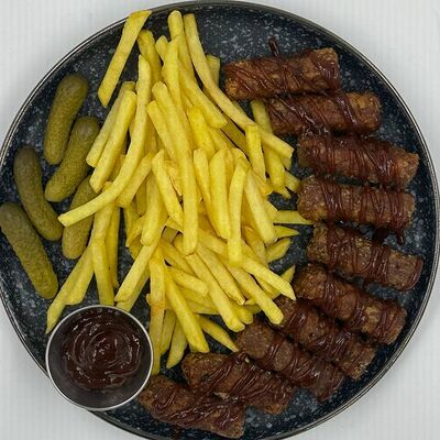 Чевапчичи с порцией картофеля фрив АБАРмот по цене 1100 ₽