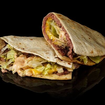 Тако с говядиной в Юками по цене 600 ₽