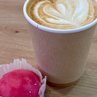 Моти и Капучино в Coffemollka по цене 660 ₽