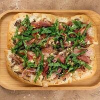 Пицца Прошутто в Let it be