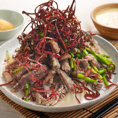 Обжаренная говядина с острым перцем в Wai Mai по цене 700 ₽