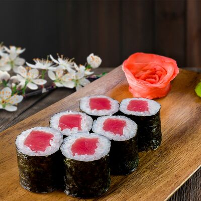 Классический ролл с тунцом в Вкусные Суши Premium по цене 250