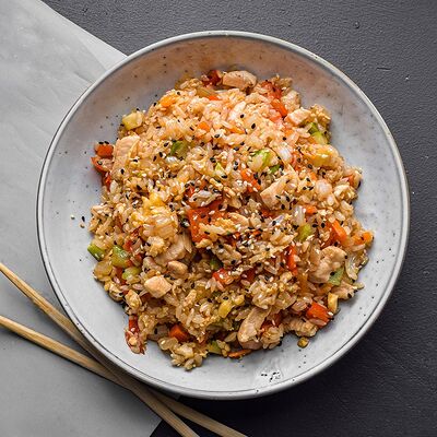 Тяхан с курицей в Суши Кото по цене 520 ₽