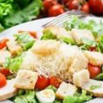 Салат Цезарь в Варна по цене 470 ₽