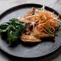 Жареный цыпленок корнишон с капустой и шпинатом в Hamster