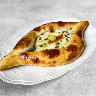 Хачапури с курицей и грибами в MaMa Mia по цене 772 ₽