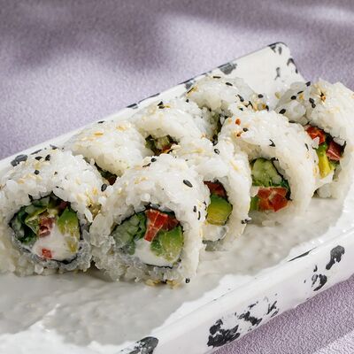 Ролл с жареными листьями ромейн и овощами в Чайхана Пахвала по цене 510 ₽