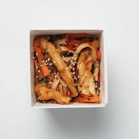 Вок с курицей в RollХан