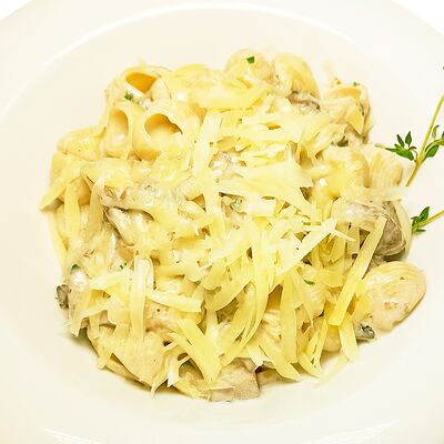 Лумаке Альфредо в сливочном соусе с грибами в Tempo Della Pizza по цене 490 ₽