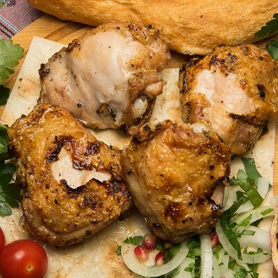 Бедро куриное в Гурман студия по цене 400 ₽