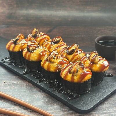 Мегаролл Мореман в Токио 96 пицца и роллы по цене 639 ₽