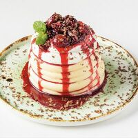 Зимняя вишняв Souffle Pancakes