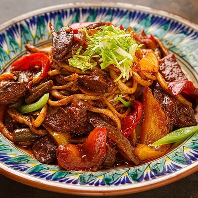 Лагман жареный в Чайхана Пловчик по цене 629 ₽