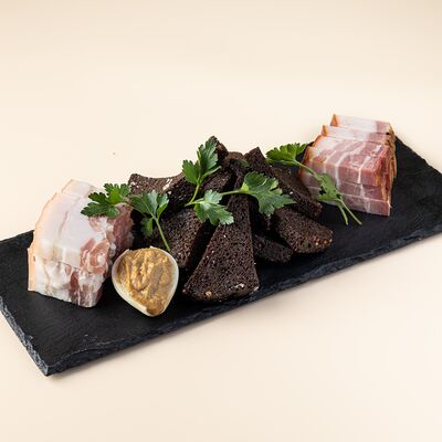 Сало с горчицей и гренками в Шарики по цене 450 ₽